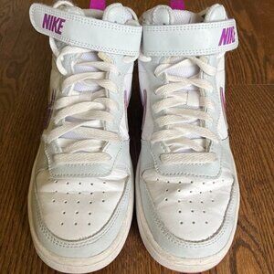 Nike Unisex-Child Sneaker, 4Y, Purple